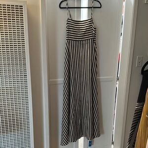 Cupshe Black and White Pleated Maxi Dress